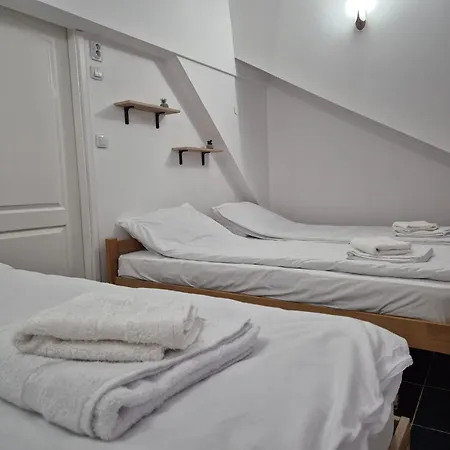 Nis Residence 公寓